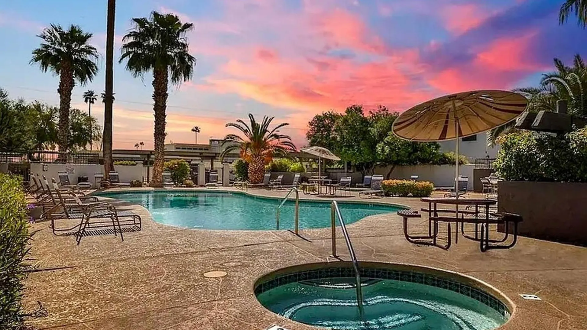 Casa Solara Pool*Hot Tub*Wi-Fi Hotell Scottsdale Lägenhet